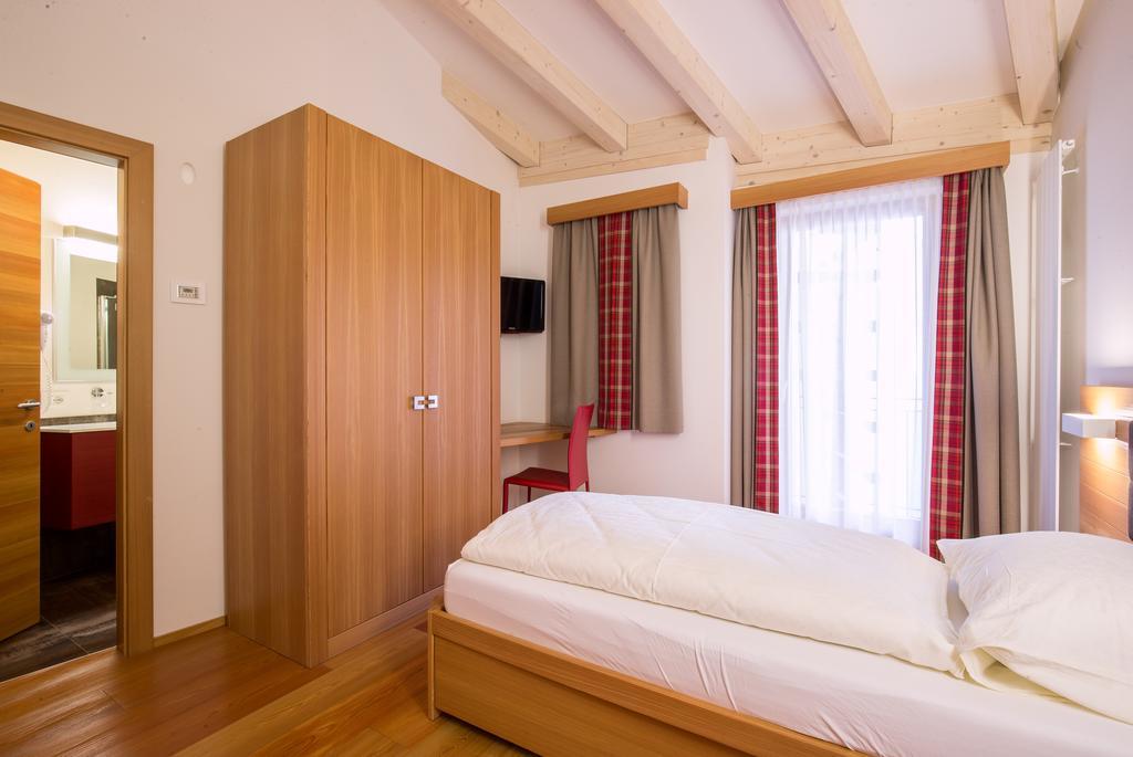 Hotel Al Cervo Tesero Esterno foto
